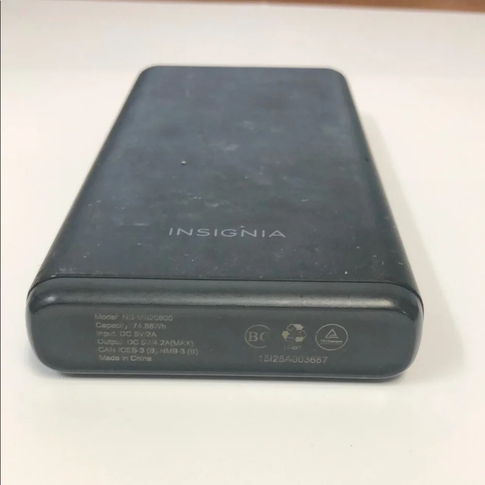 Insignia Black Portable Charger
